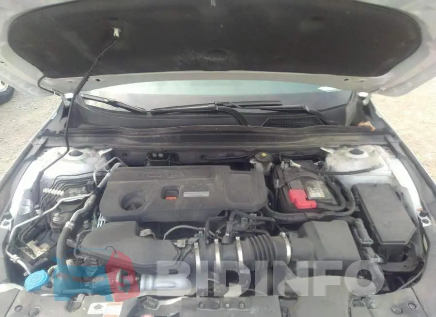 1HGCV2F32KA802625 Photo# 10
