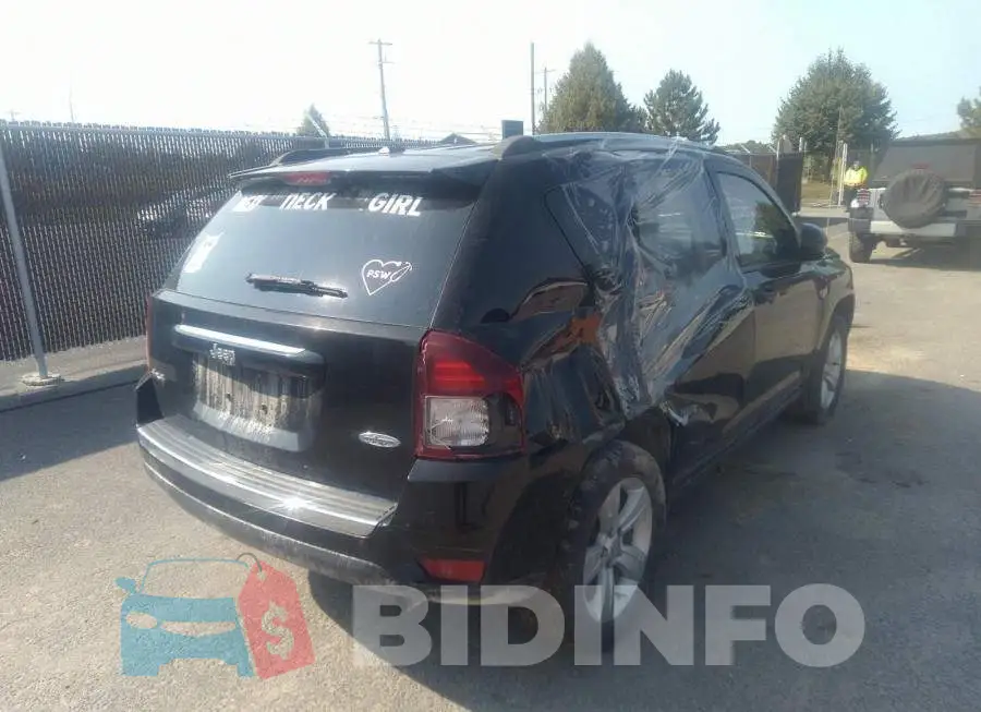 1C4NJDAB7GD571336 Photo# 4