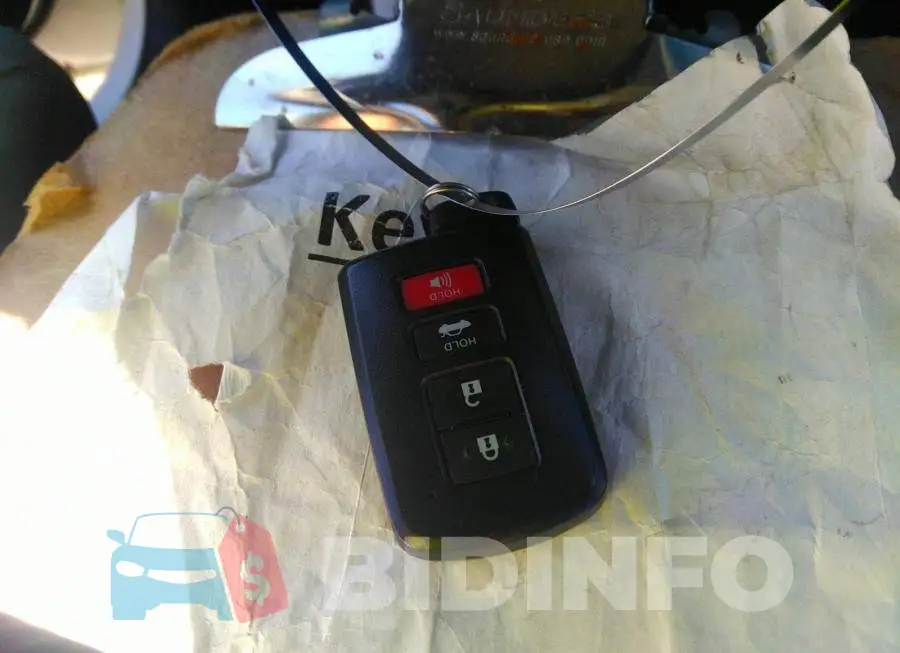 4T1BD1FK0HU219892 Photo# 11