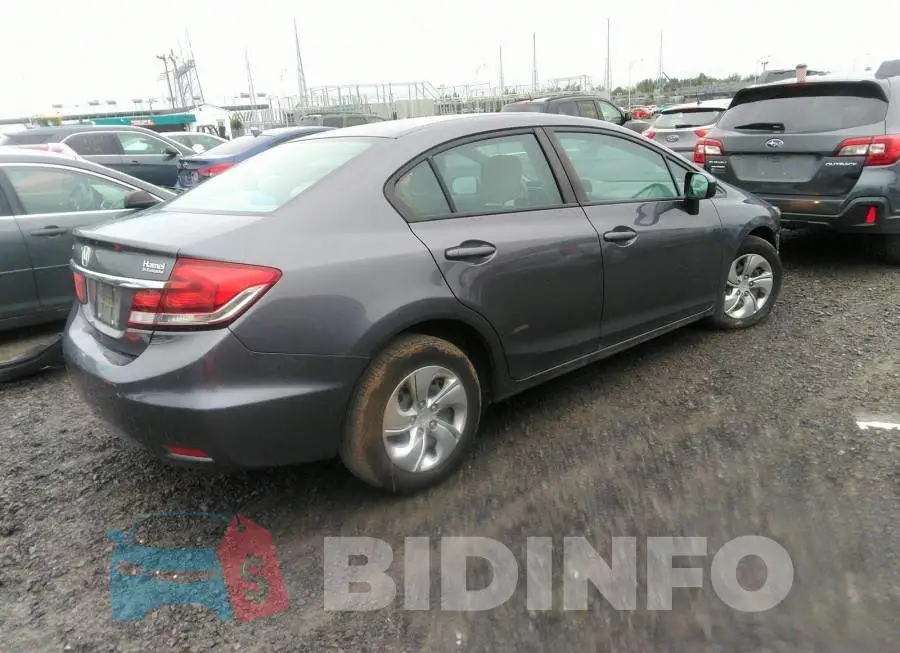 2HGFB2F43FH025569 Photo# 4