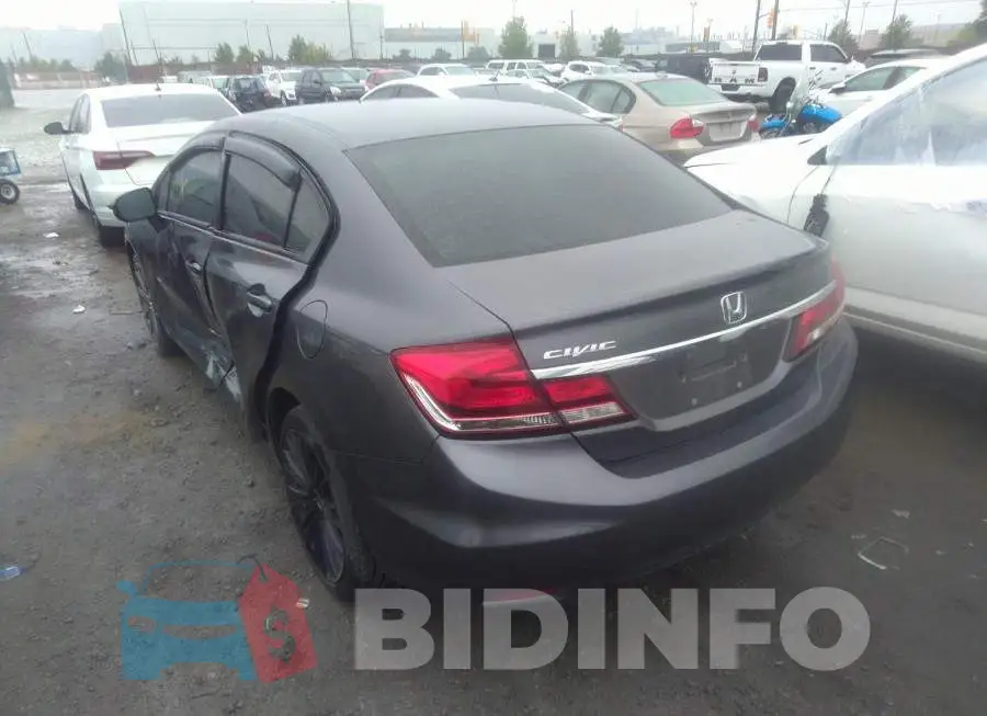 2HGFB2F57FH000117 Photo# 3