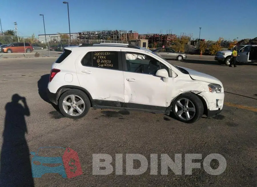 3GNCJRSB6GL263370 Photo# 6
