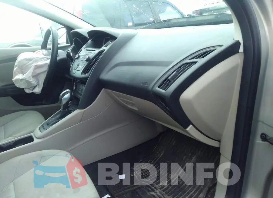 1FADP3F22FL337242 Photo# 5