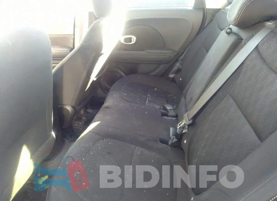 KNDJN2A26F7204044 Photo# 8
