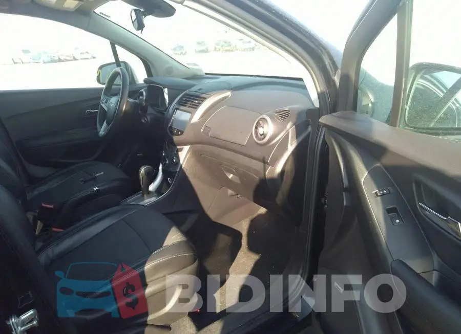 3GNCJPSB1GL141018 Photo# 5