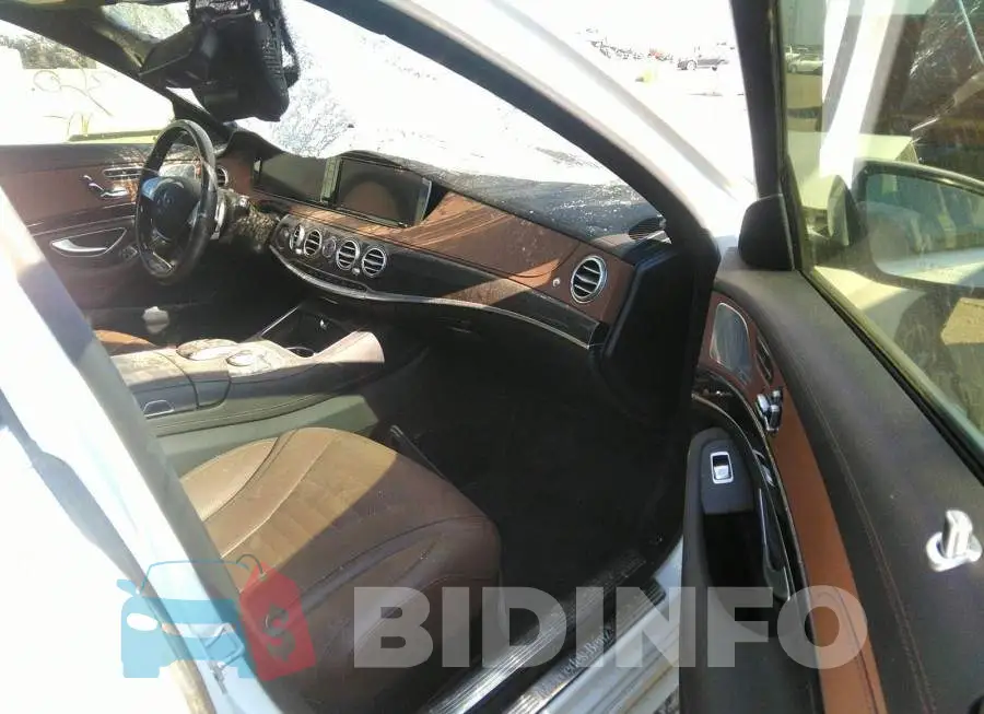 WDDUF8FB8FA153998 Photo# 5