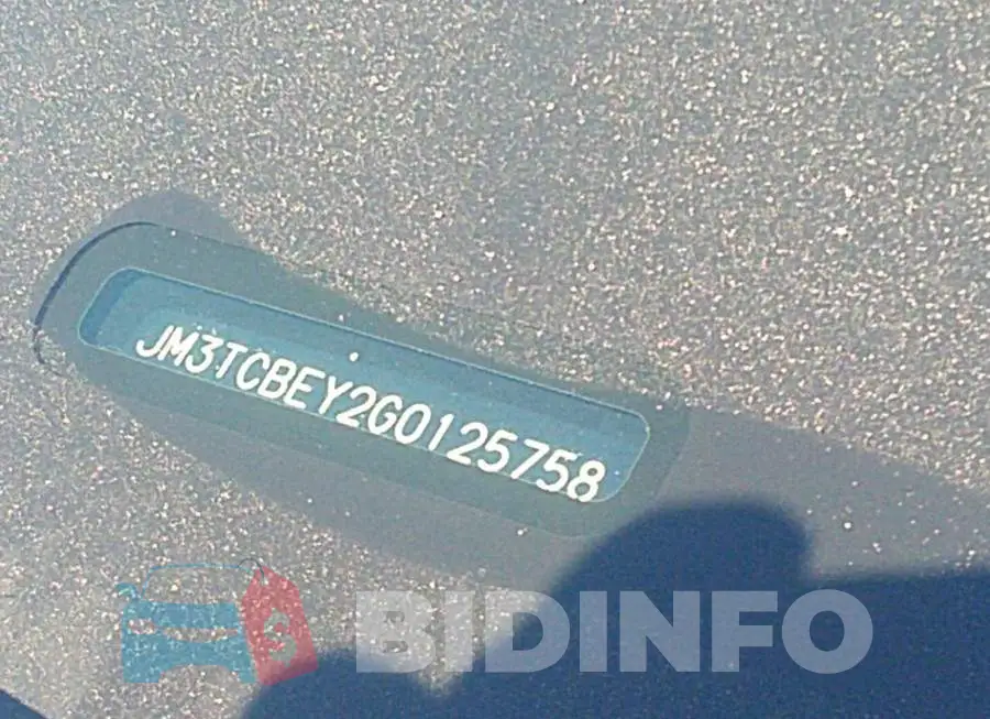 JM3TCBEY2G0125758 Photo# 9
