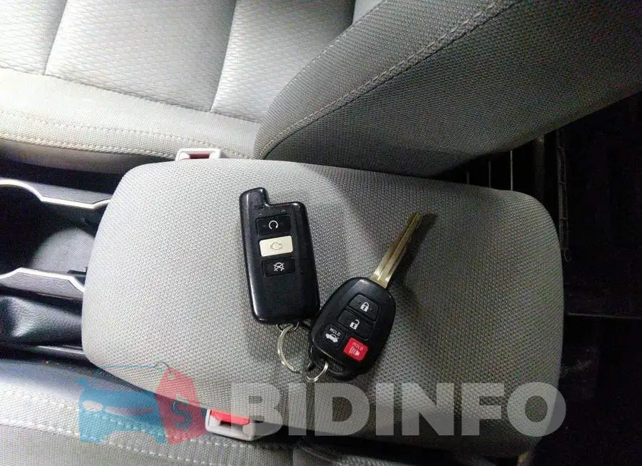 2T1BURHE5GC684402 Photo# 11