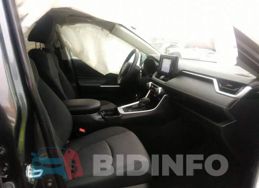2T3R1RFV9MC180416 Photo# 5