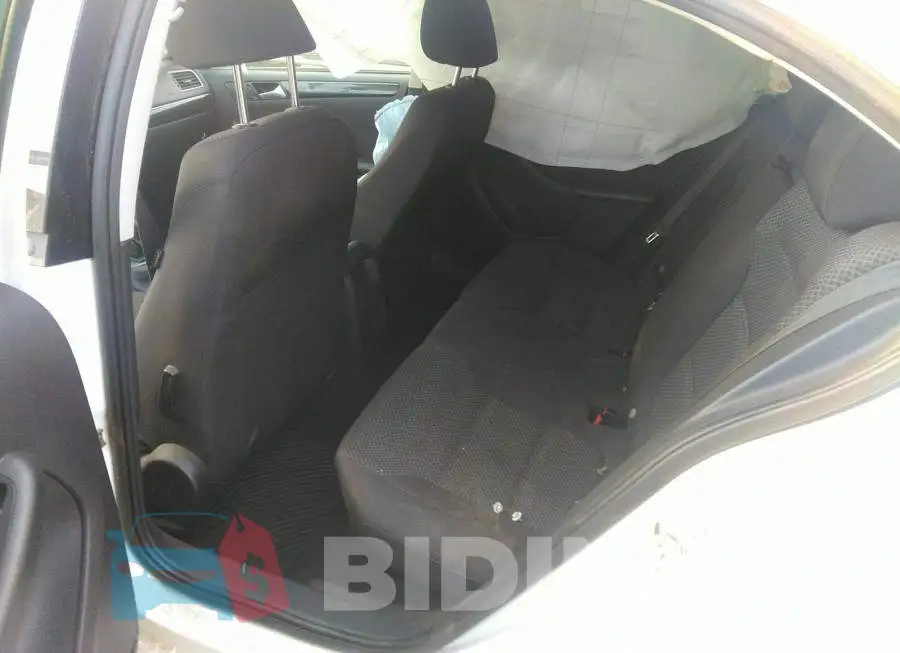3VWDA7AJ9FM237684 Photo# 8