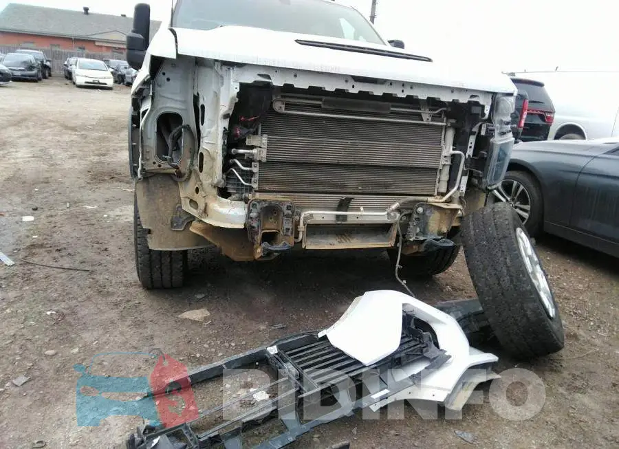 1GC1YNEY9MF194121 Photo# 6