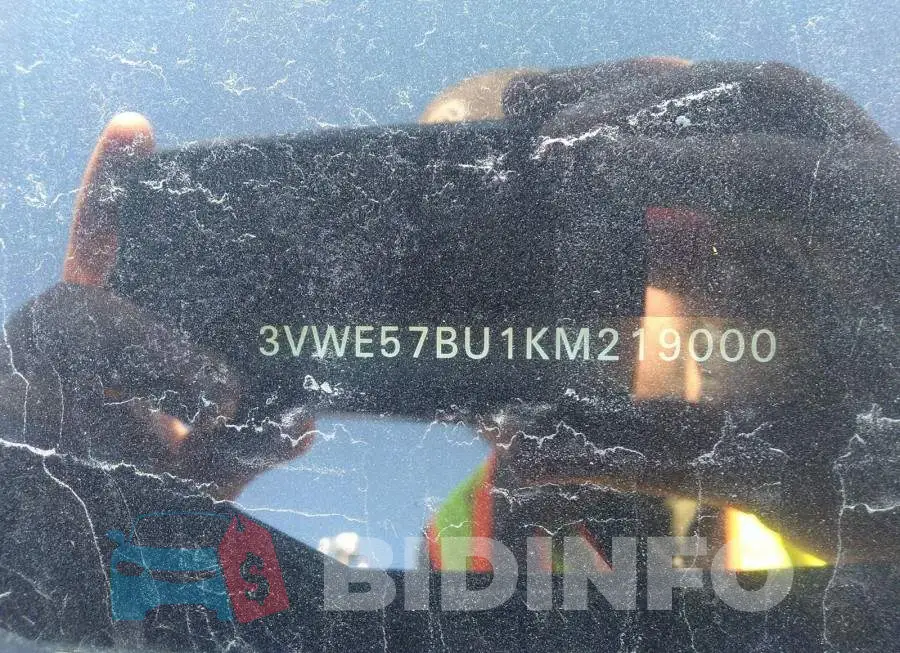 3VWE57BU1KM219000 Photo# 9