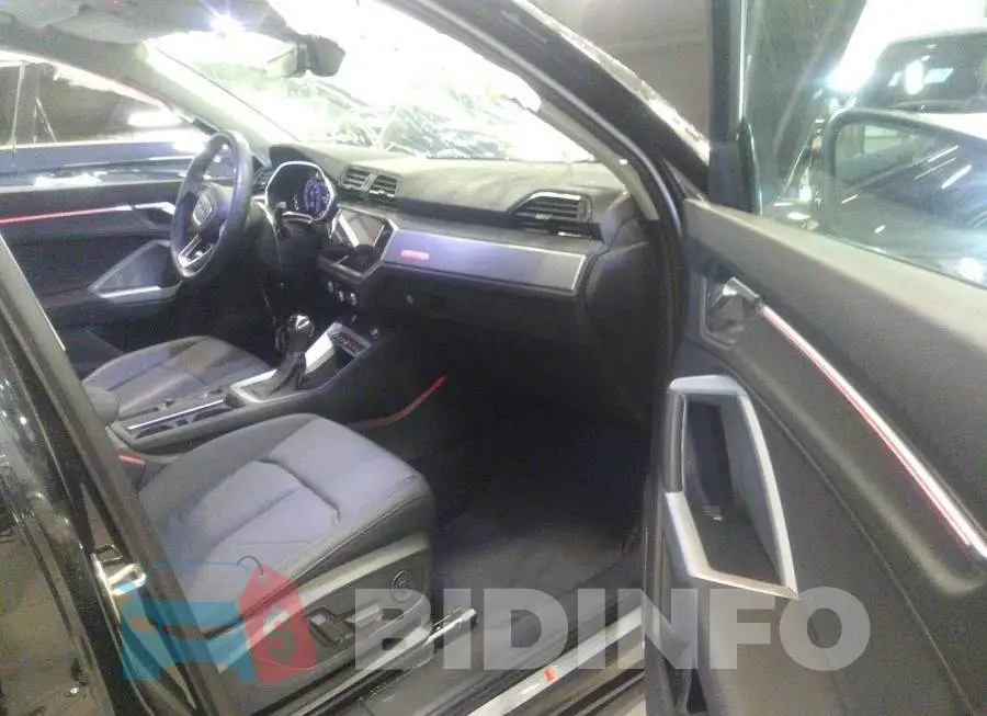 WA1FECF37M1024188 Photo# 5