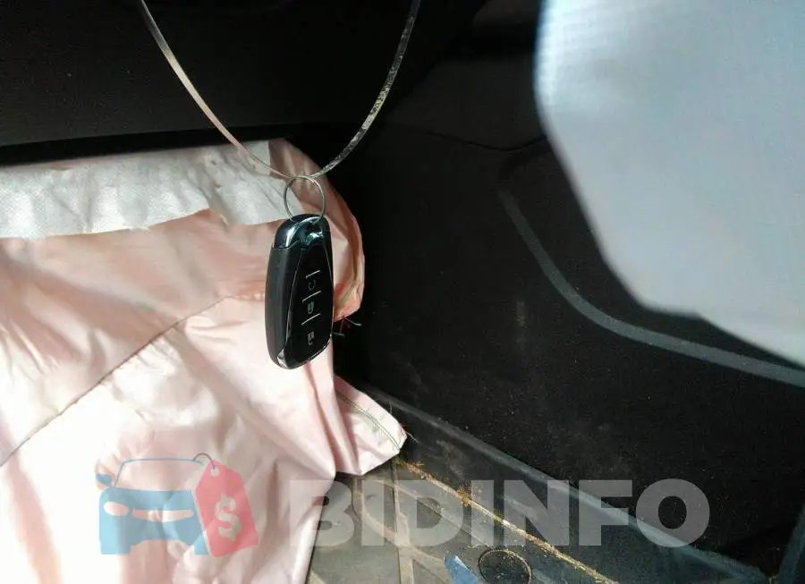 3GNKBHRSXMS571233 Photo# 11