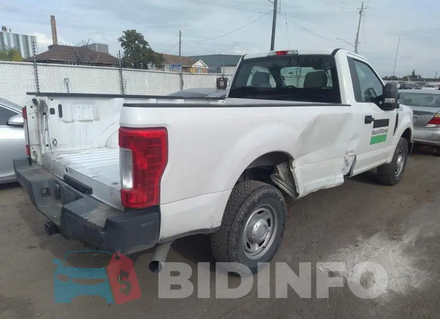 1FTBF2A67KEC37631 Photo# 4