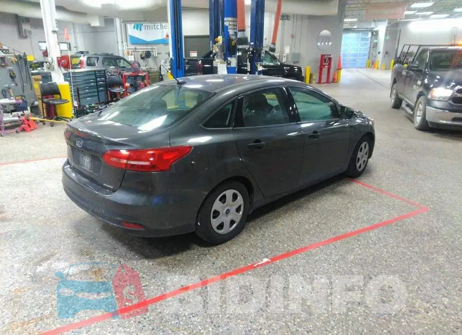 1FADP3E20FL320604 Photo# 4