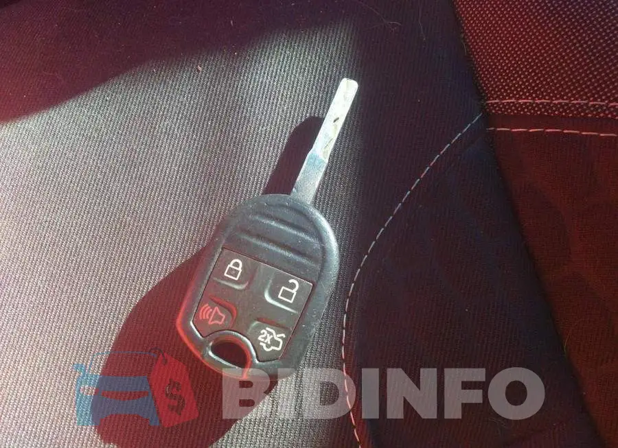 3FADP4EJ3FM116472 Photo# 11