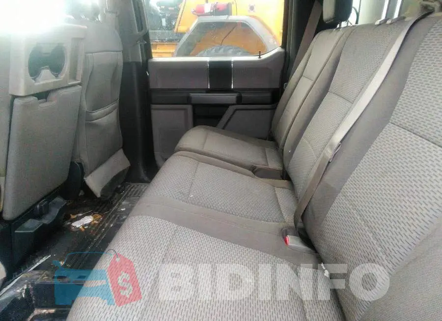 1FT7W2B63HEC49384 Photo# 8
