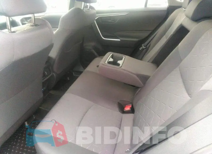2T3B1RFV8NW277995 Photo# 8