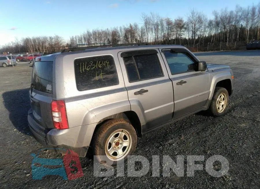 1C4NJRAB6HD180211 Photo# 4