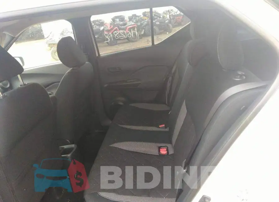 3N1CP5CU2KL551639 Photo# 8