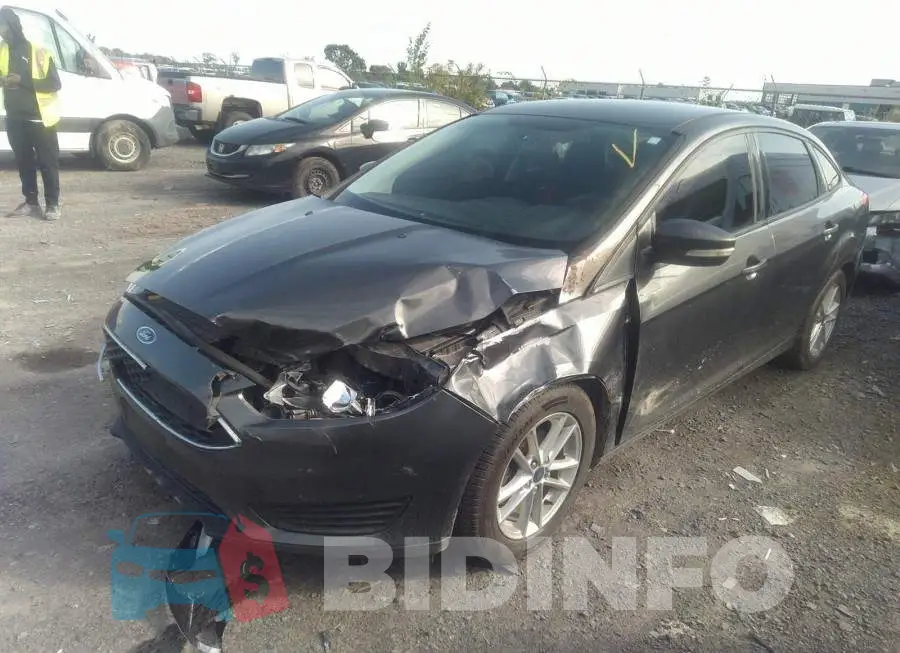 1FADP3F2XGL341444 Photo# 2