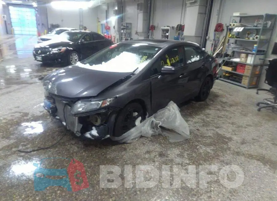 2HGFB2F53FH031641 Photo# 2