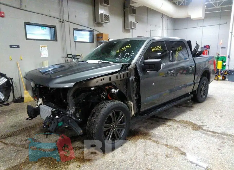 1FTFW1E82NFA82430 Photo# 2