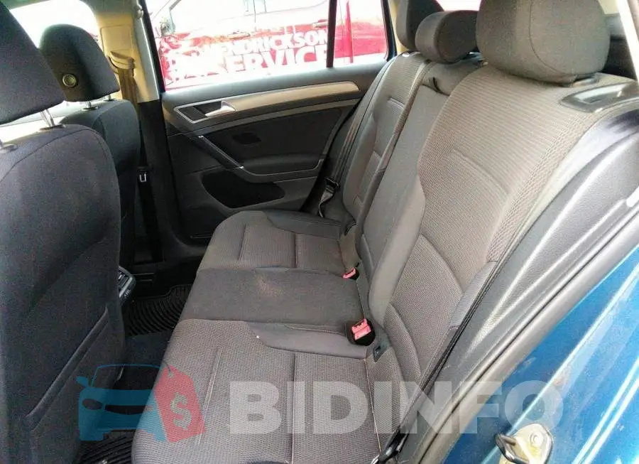 3VWC17AUXHM510818 Photo# 8