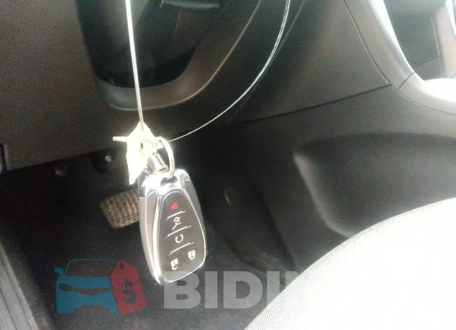 2GNAXUEV8M6110102 Photo# 11
