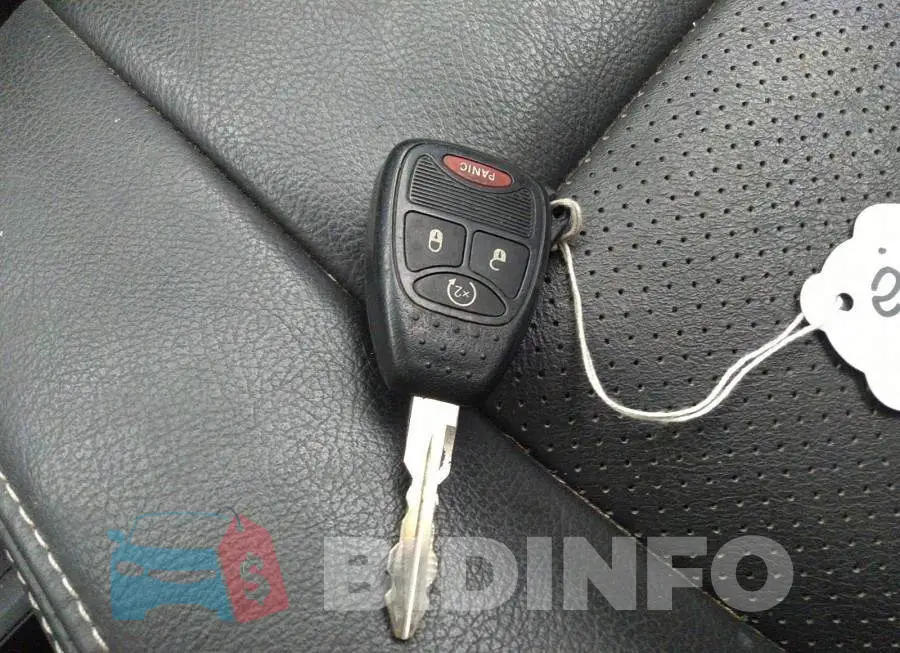 1C4NJDAB2FD175068 Photo# 11
