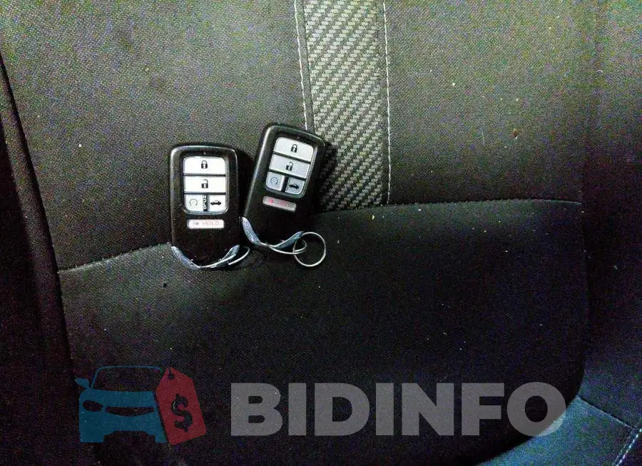 2HGFC2F71GH024512 Photo# 11