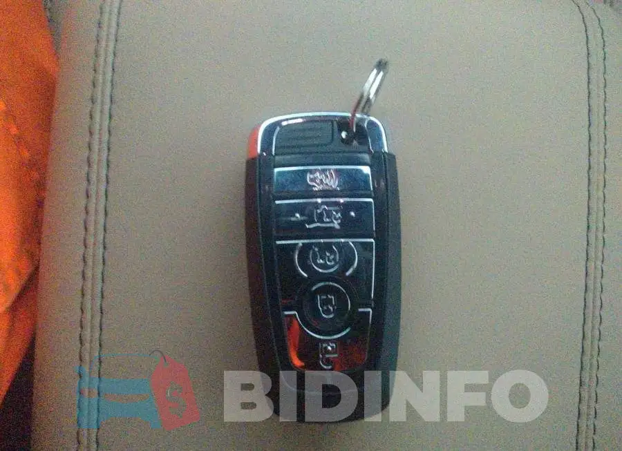 5LMCJ2D90MUL23468 Photo# 11
