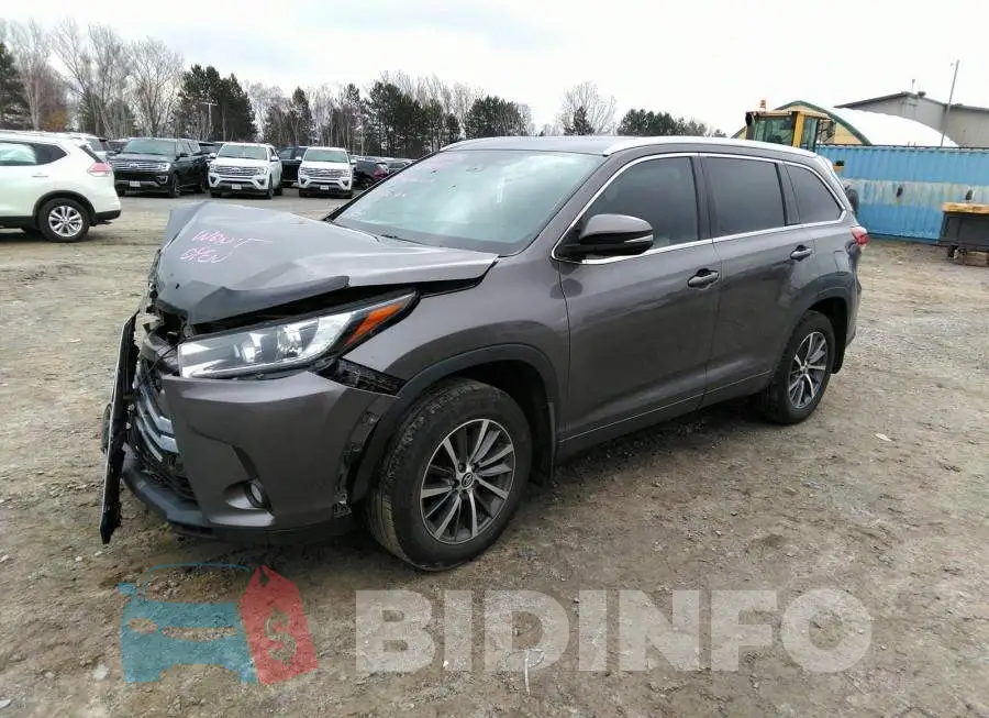 5TDJZRFH1JS872858 Photo# 2