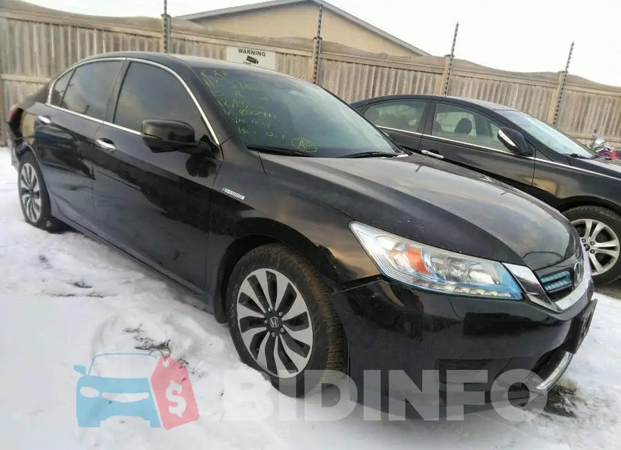 1HGCR6F72FA800412 Photo# 1