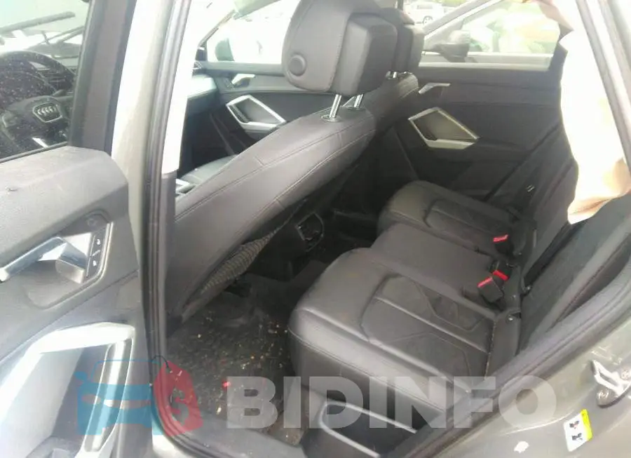 WA1AECF32L1021532 Photo# 8