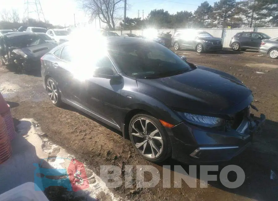 2HGFC1F96KH100813 Photo# 1