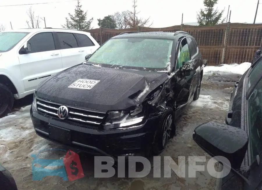 3VV2B7AX8JM141289 Photo# 2