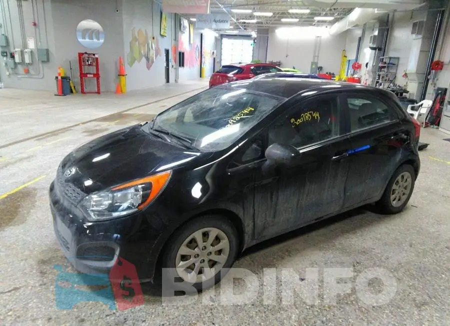 KNADM5A37F6715825 Photo# 2