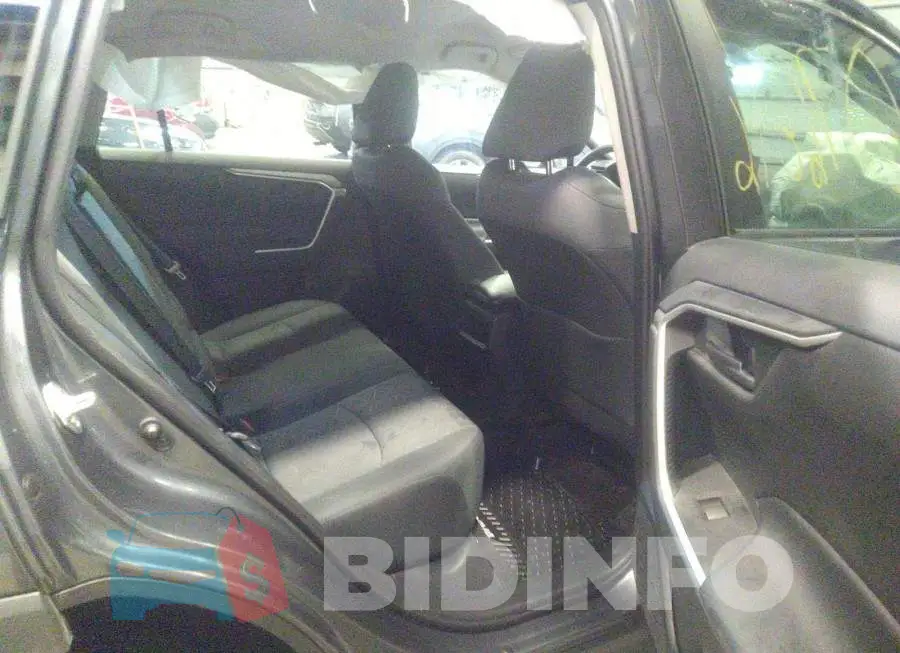 2T3B1RFV2KW076816 Photo# 8