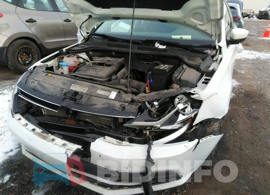 3VW2B7AJ9HM208340 Photo# 6