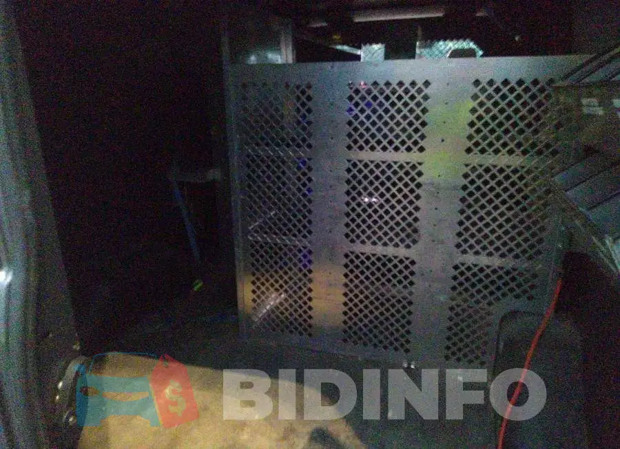 1FTNE1ZM8FKB24016 Photo# 8