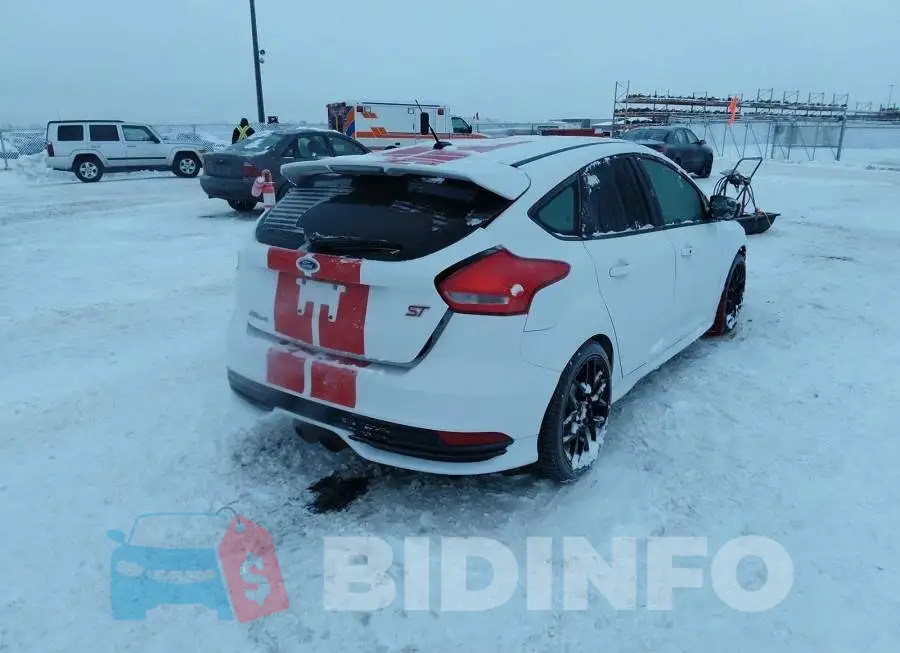 1FADP3L98FL245344 Photo# 4