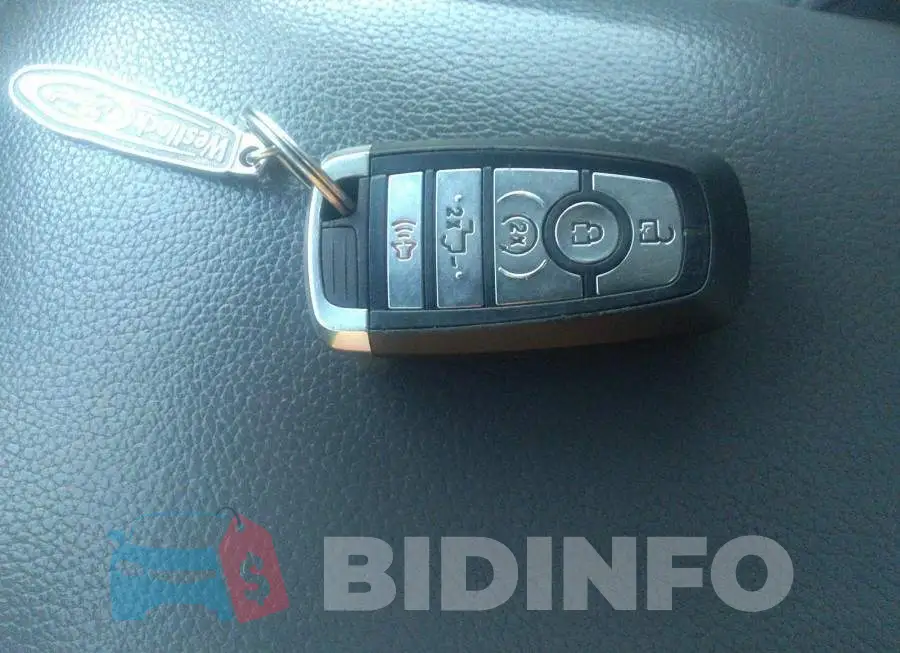 1FT8W3BT3JEC96582 Photo# 11