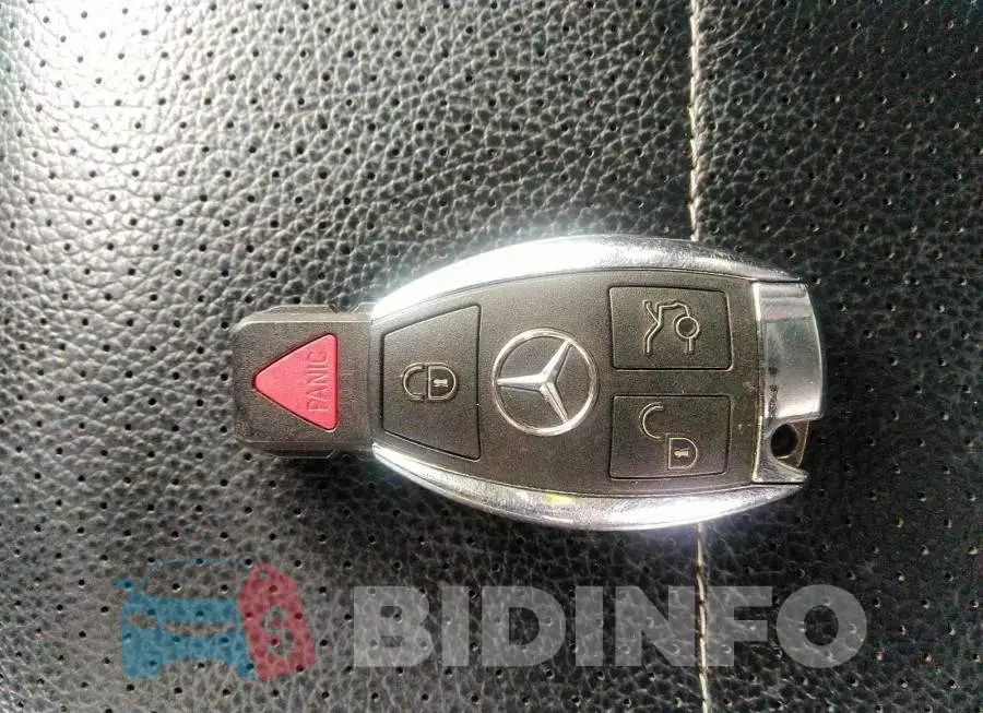 55SWF4KB2FU017910 Photo# 11