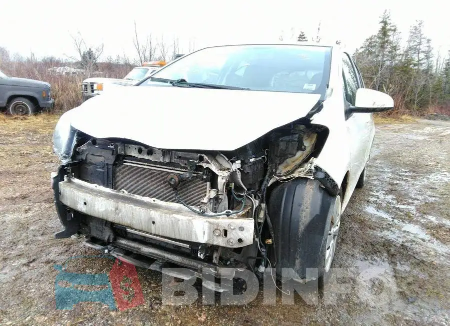 VNKKTUD32FA045771 Photo# 6