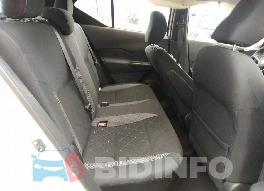 3N1CP5CU3KL500912 Photo# 8