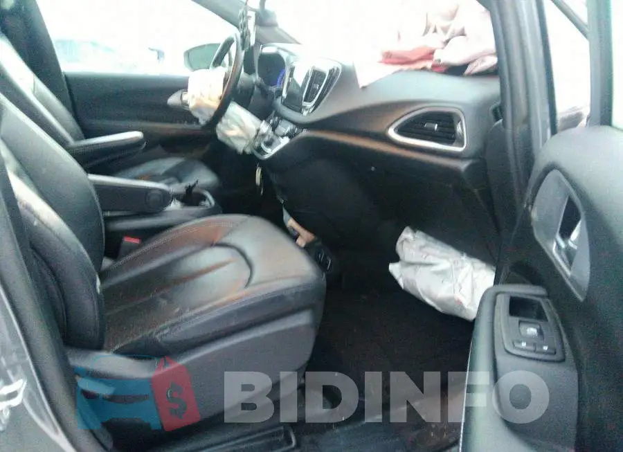 2C4RC1BG6LR287112 Photo# 5