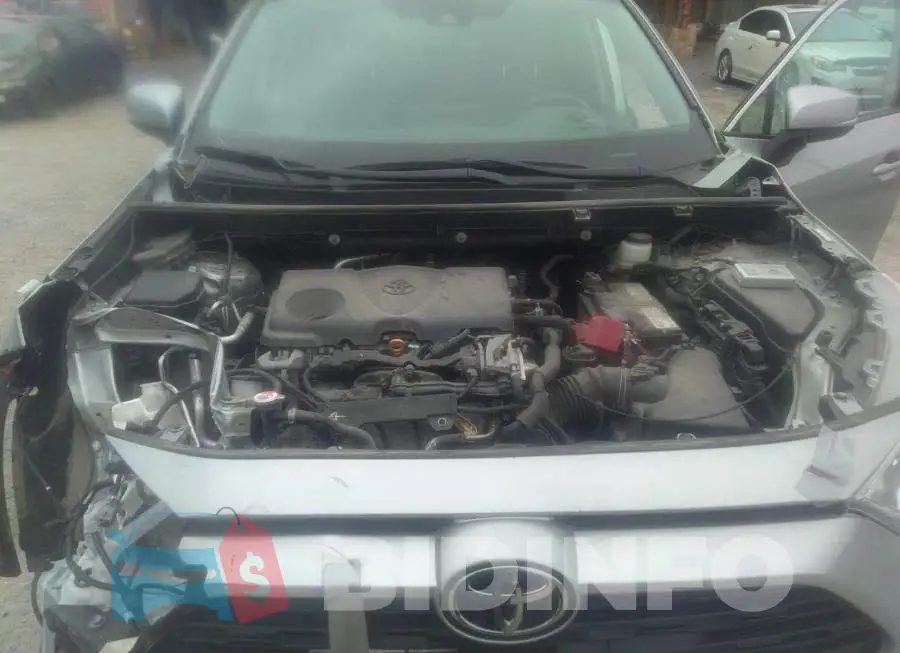 2T3R1RFV8MC155524 Photo# 10