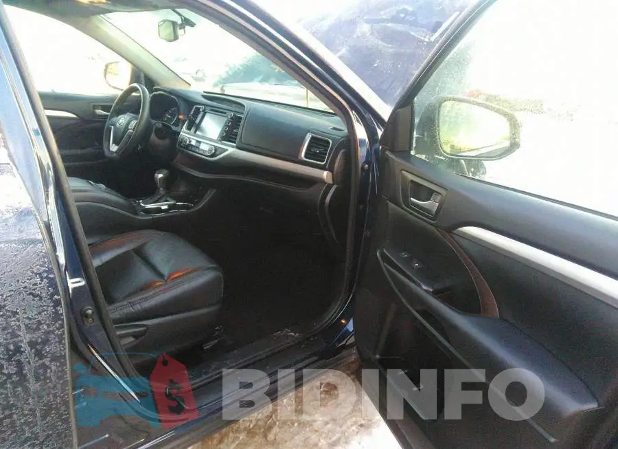 5TDJKRFH7GS249726 Photo# 5